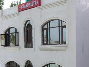 Grand Sultan Srīnagar Exterior foto